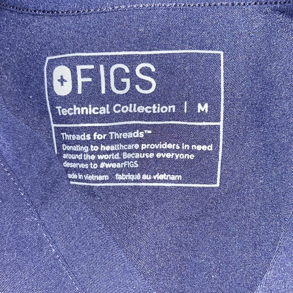 FIGS SCRUB SET-Navy blue. pants size large, top size medium. Worn once - Picture 6 of 6